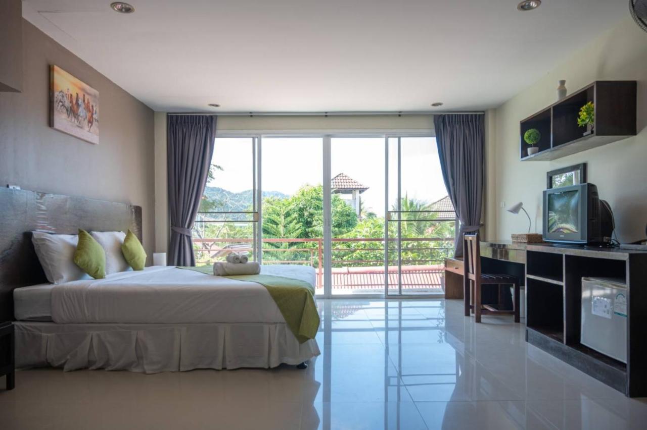 Baan Oui Guest House - Nai Harn Phuket Exteriör bild